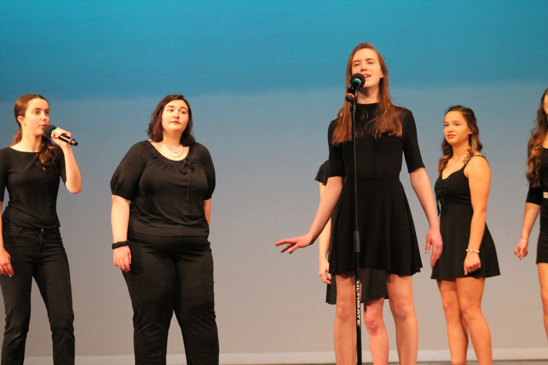 BDHS A Capella 040.JPG